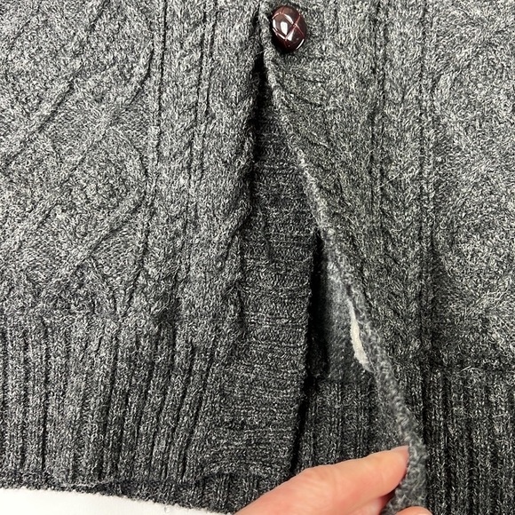 Men's Carraig Don 100% New WoolBray Cable Knit Button Down Vest - Picture 7 of 11